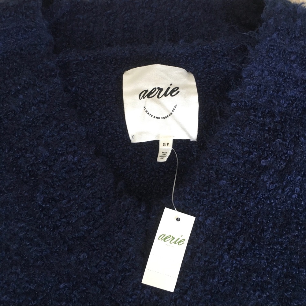 aerie Women's V-Neck Pullover Sweater in Navy - Picture 9 of 9
